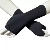 czarne mitenki z palcem