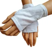 białe bawełniane mitenki