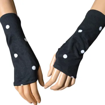 gotyckie czarne mitenki na kciuk