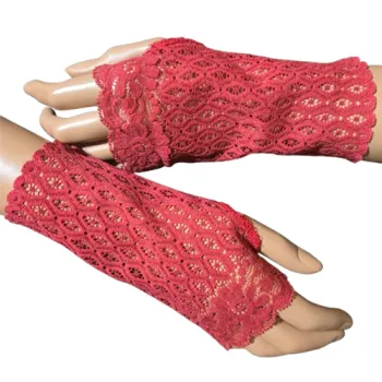 mitenki z czerwonej koronki