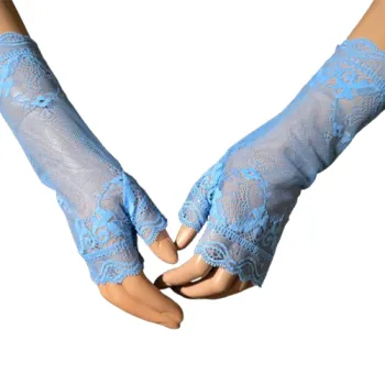 błękitne mitenki z palcem koronka