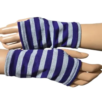 srebrne mitenki w paski