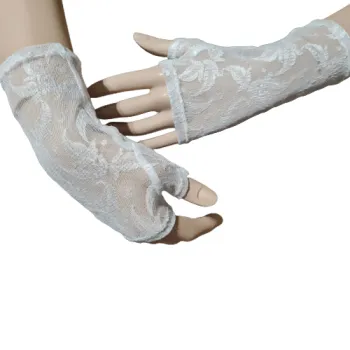 mitenki z palcem białe