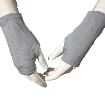 szare krótkie mitenki