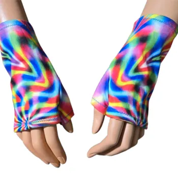 wielobarwne mitenki z palcem