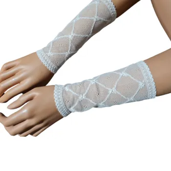 krótkie rękawki z koronki