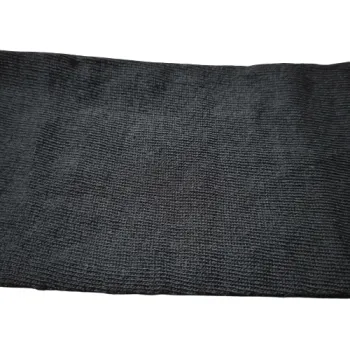 czarne swetrowe mitenki