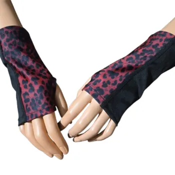 gotyckie mitenki czerwona panterka